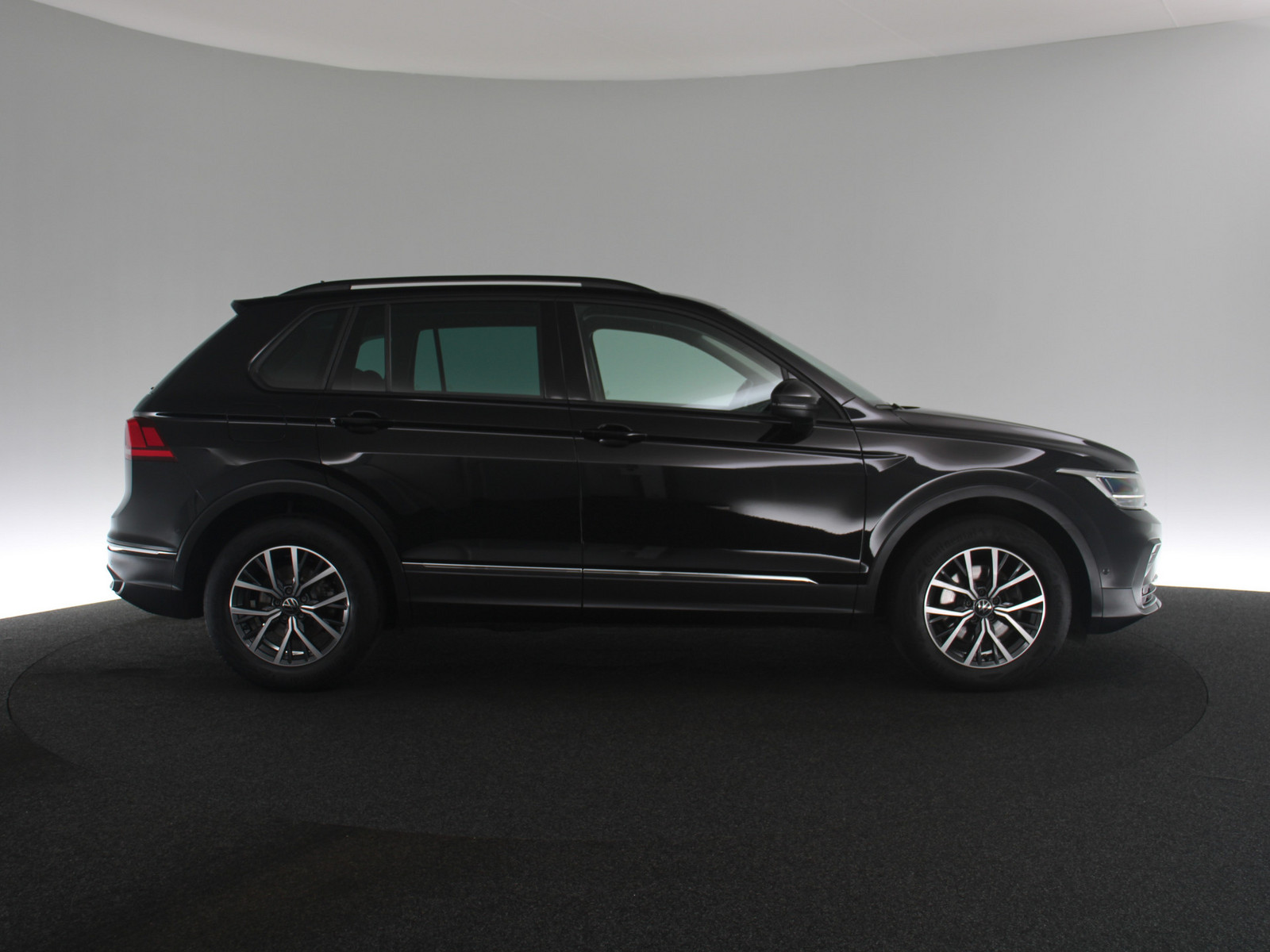 VW Tiguan 2.0 TDI Life VW Tiguan 2.0 TDI Life