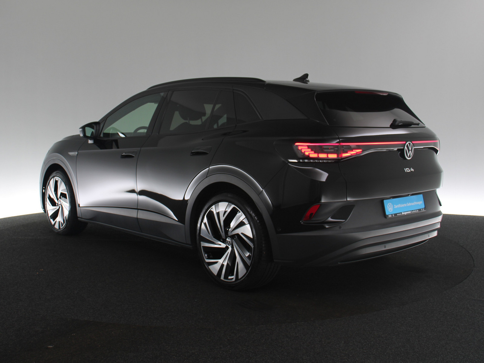VW ID.4 Pro mit Infotainmentpaket 4Motion VW ID.4 Pro mit Infotainmentpaket 4Motion