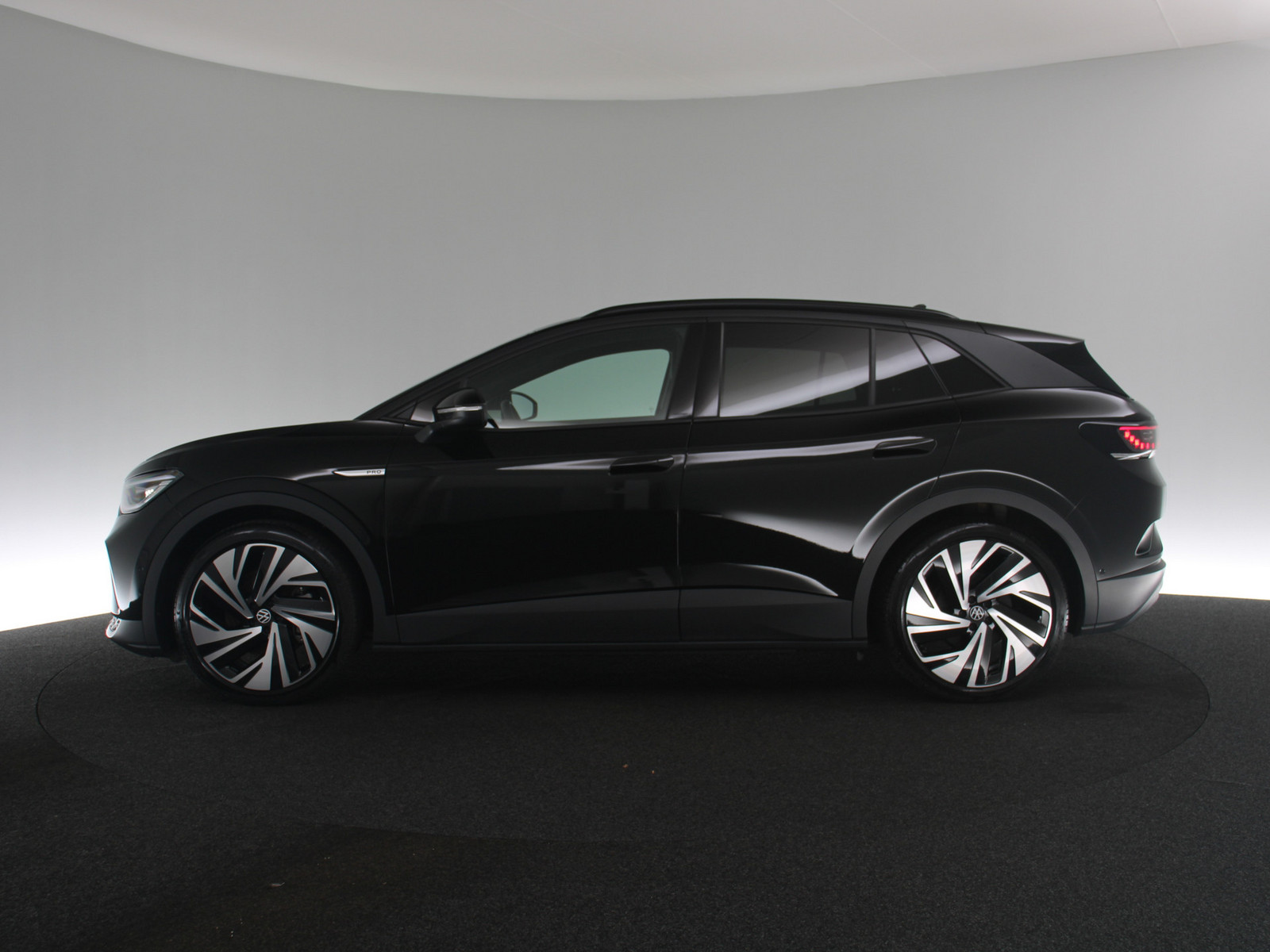 VW ID.4 Pro mit Infotainmentpaket 4Motion VW ID.4 Pro mit Infotainmentpaket 4Motion