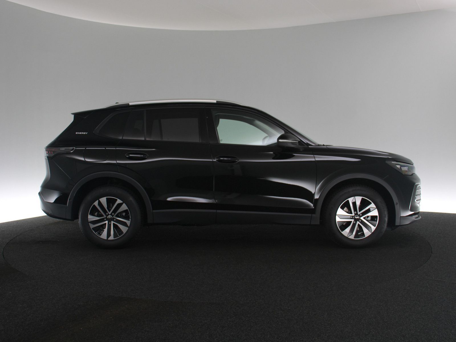 VW Tiguan 1.5 eTSI Life VW Tiguan 1.5 eTSI Life