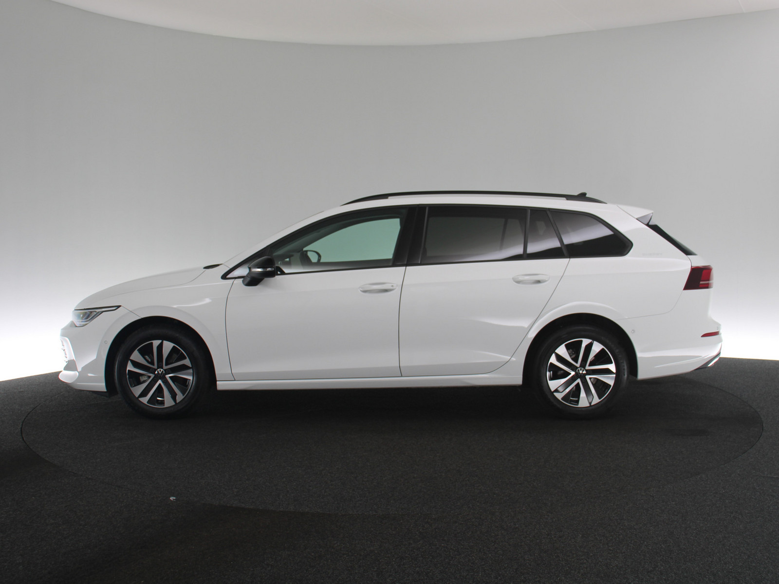 VW Golf VIII 1.5 eTSI Energy VW Golf VIII 1.5 eTSI Energy