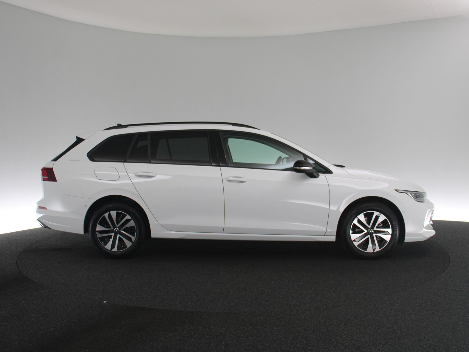 VW Golf VIII 1.5 eTSI Energy VW Golf VIII 1.5 eTSI Energy