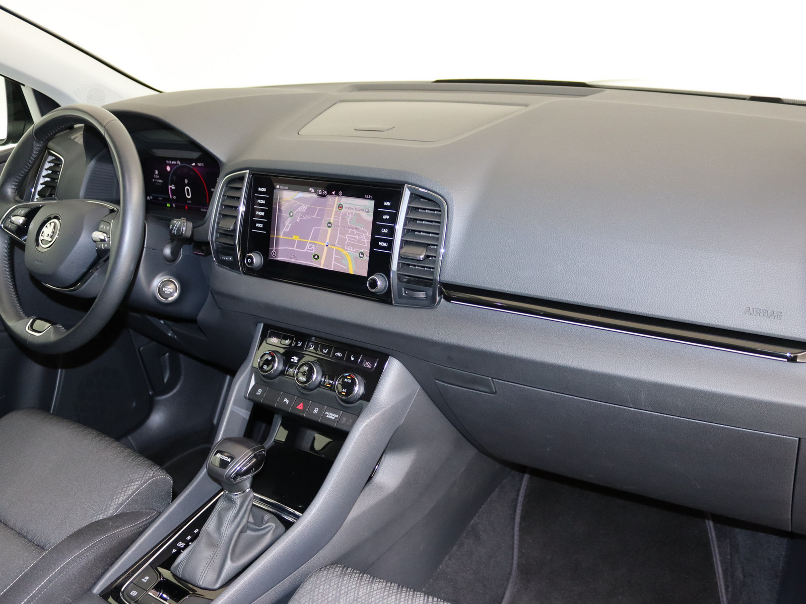 SKODA Karoq 2.0 TDI Style SKODA Karoq 2.0 TDI Style