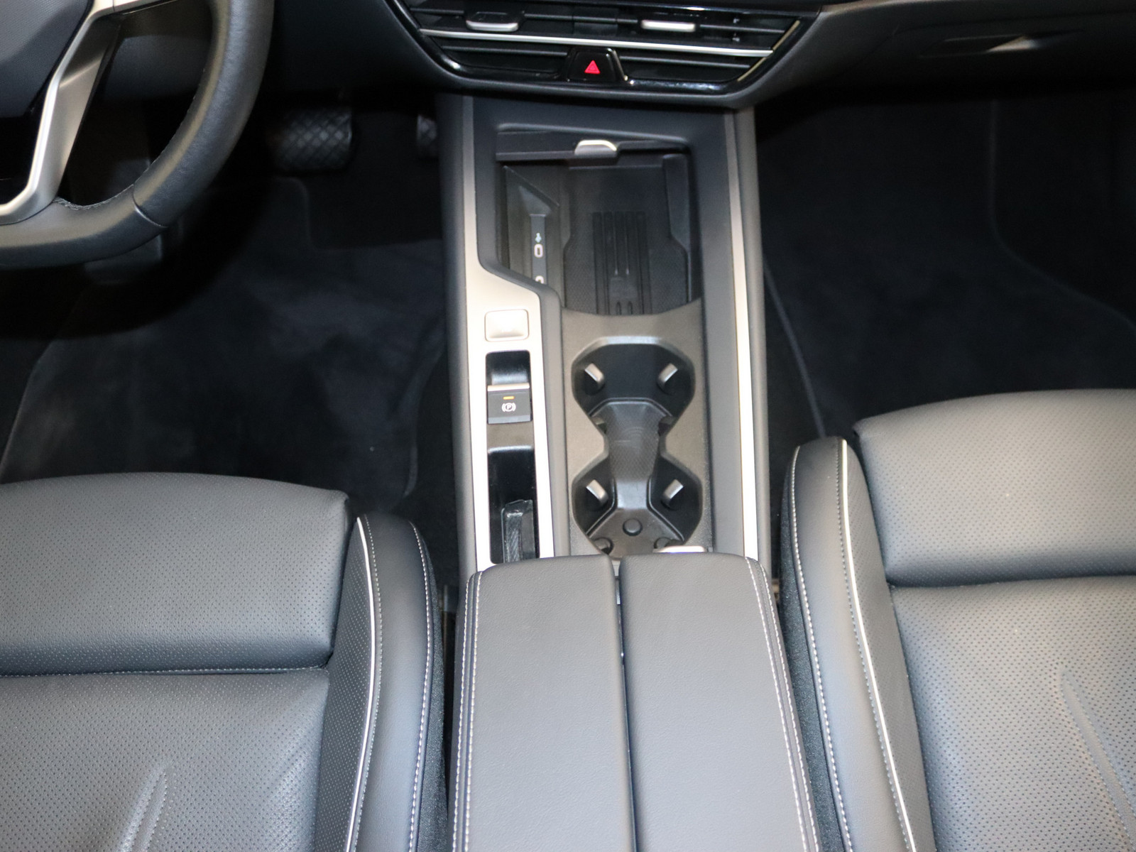 VW Passat 1.5 eTSI Business VW Passat 1.5 eTSI Business