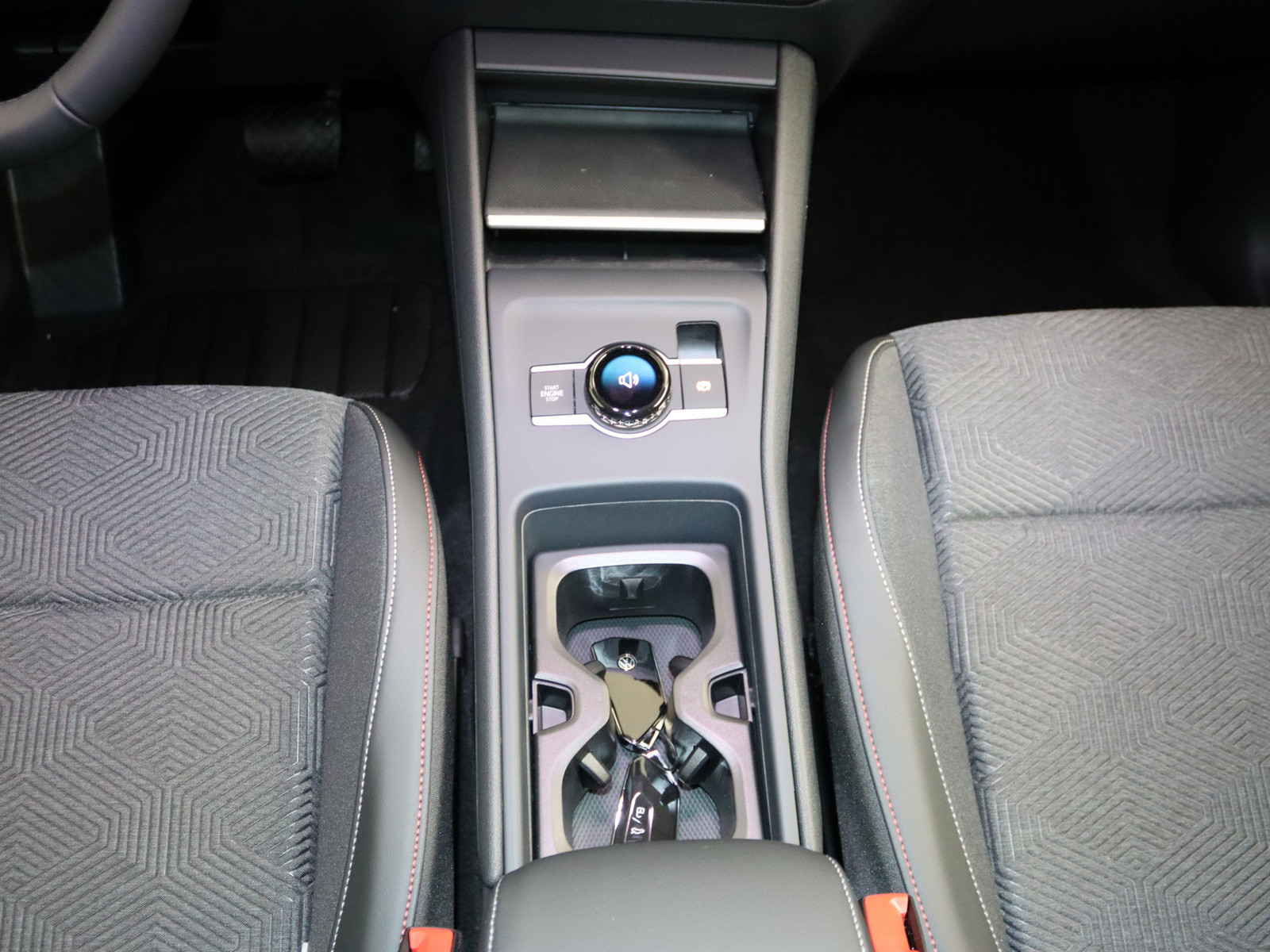 VW Tiguan 1.5 eTSI Edition 20 VW Tiguan 1.5 eTSI Edition 20