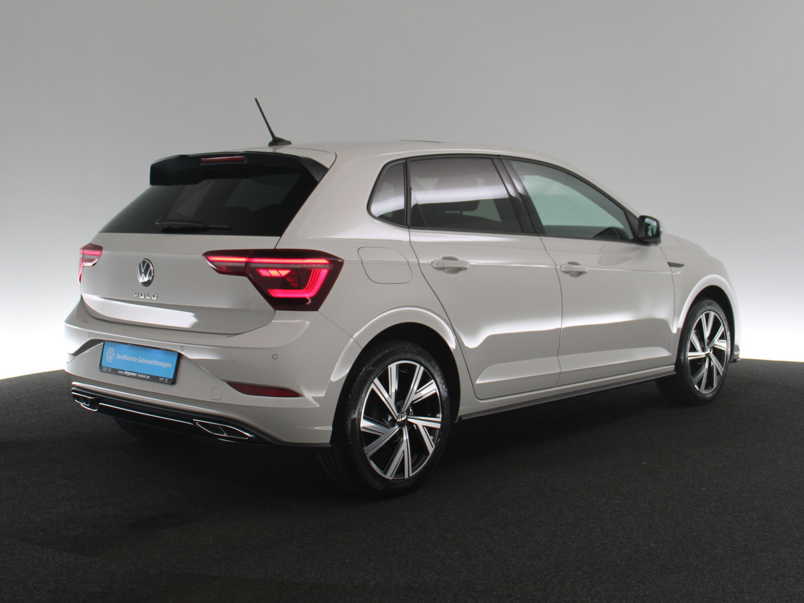 VW Polo 1.0 TSI R-Line VW Polo 1.0 TSI R-Line