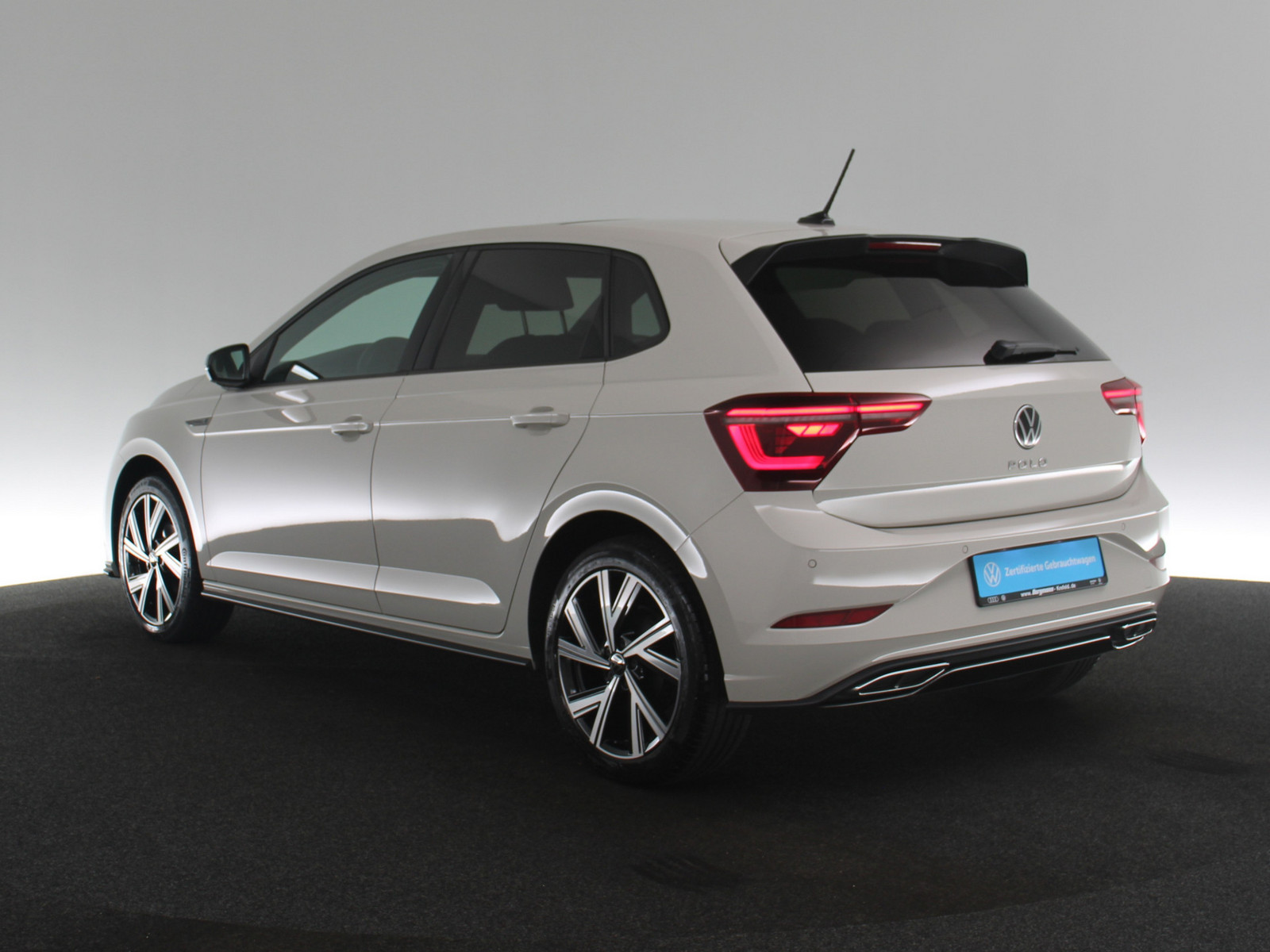 VW Polo 1.0 TSI R-Line VW Polo 1.0 TSI R-Line