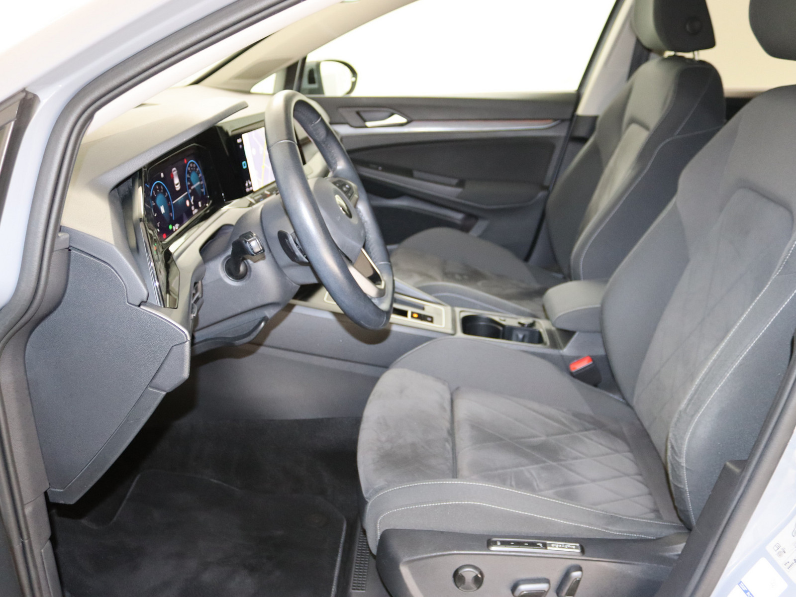 VW Golf VIII 1.5 eTSI Style VW Golf VIII 1.5 eTSI Style