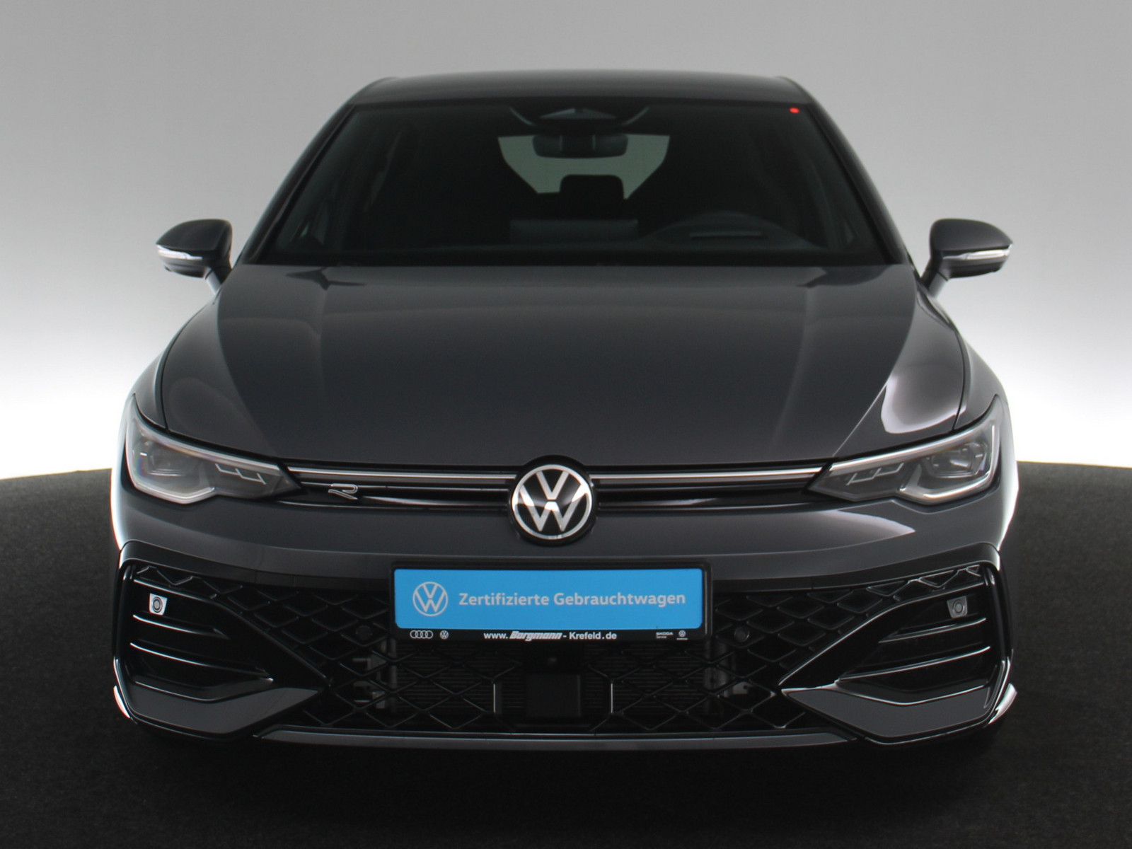 VW Golf VIII 2.0 TDI R-Line VW Golf VIII 2.0 TDI R-Line