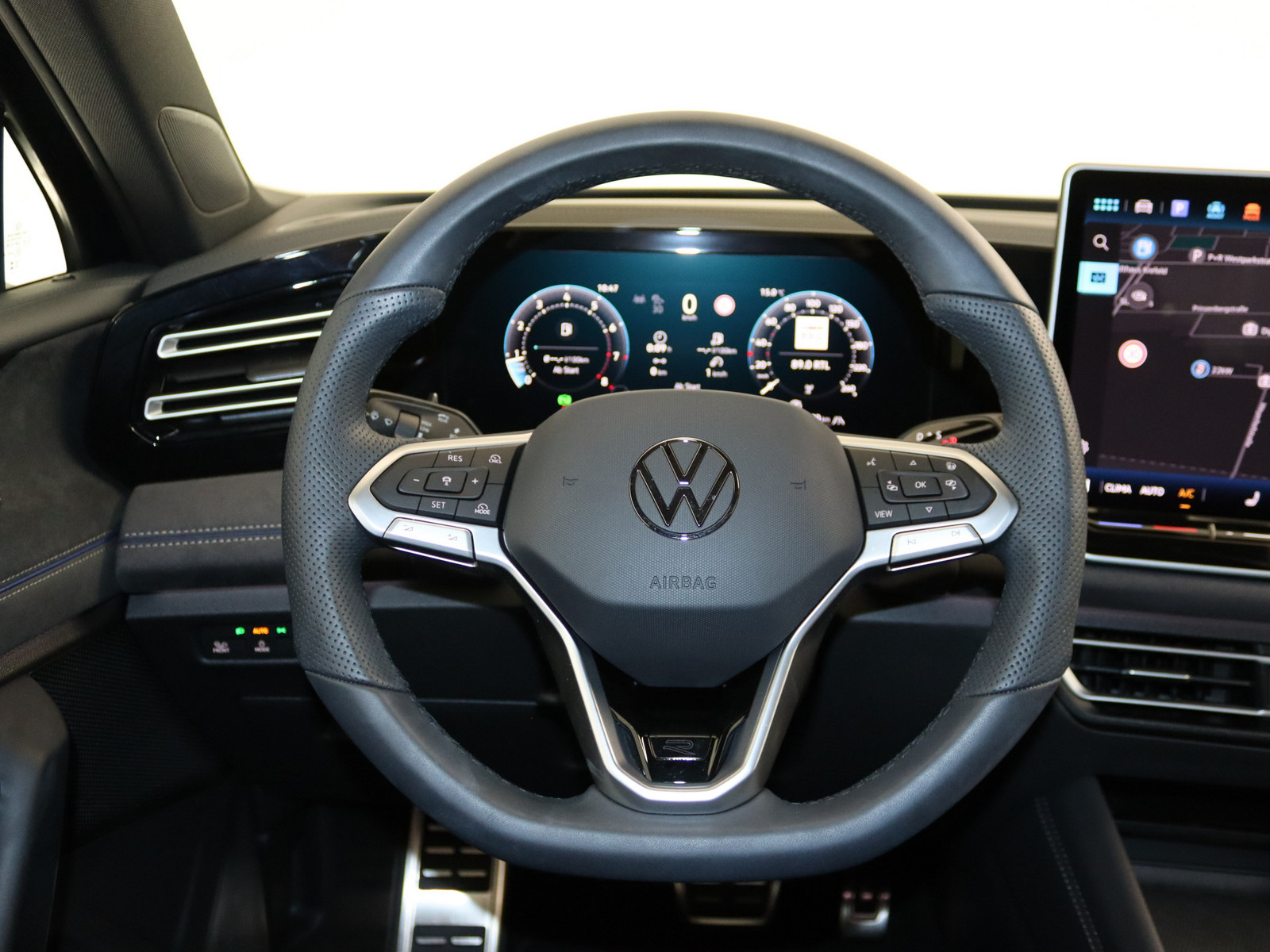 VW Tiguan 2.0 TSI R-Line 4Motion VW Tiguan 2.0 TSI R-Line 4Motion