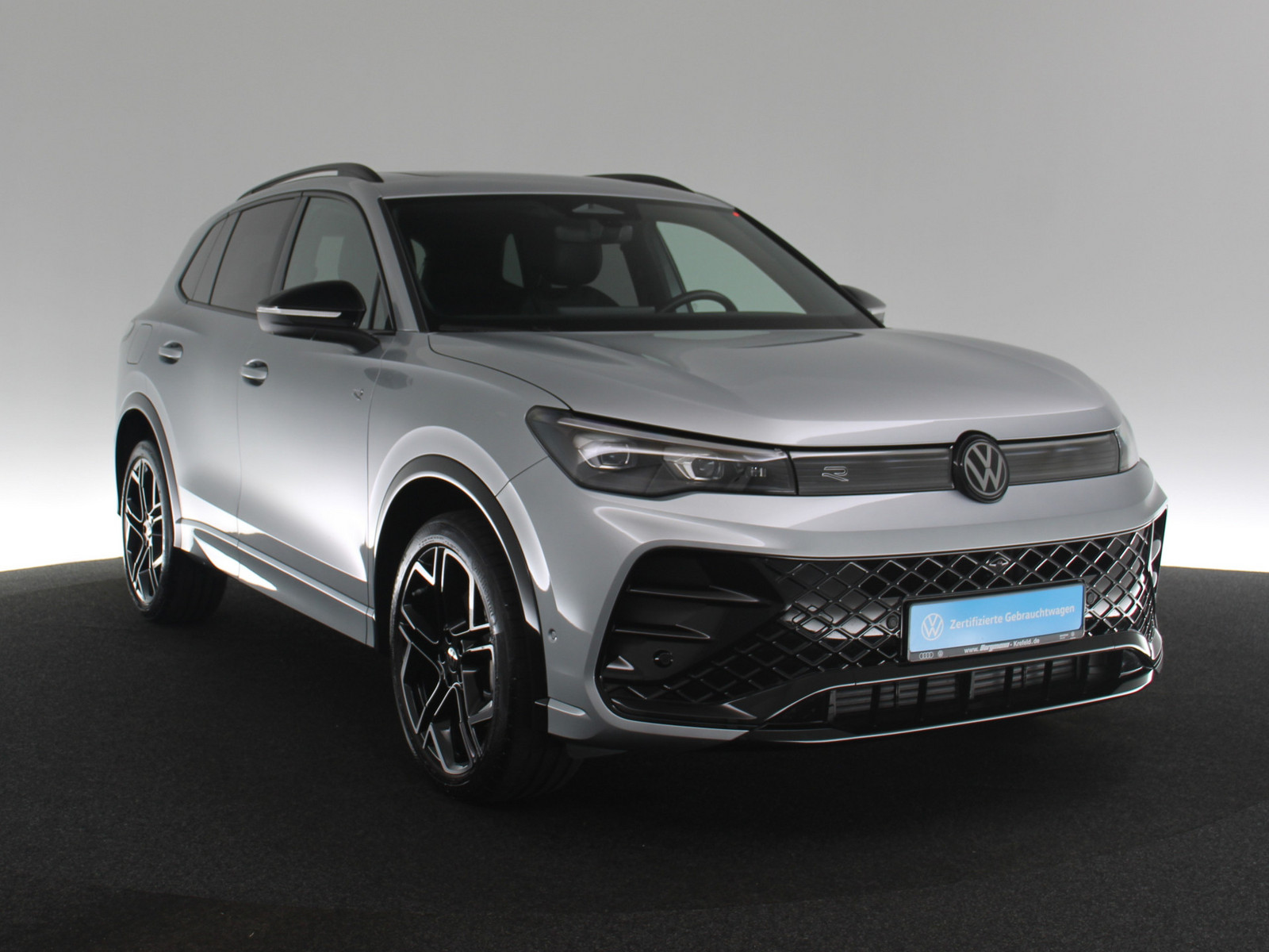 VW Tiguan 2.0 TSI R-Line 4Motion VW Tiguan 2.0 TSI R-Line 4Motion