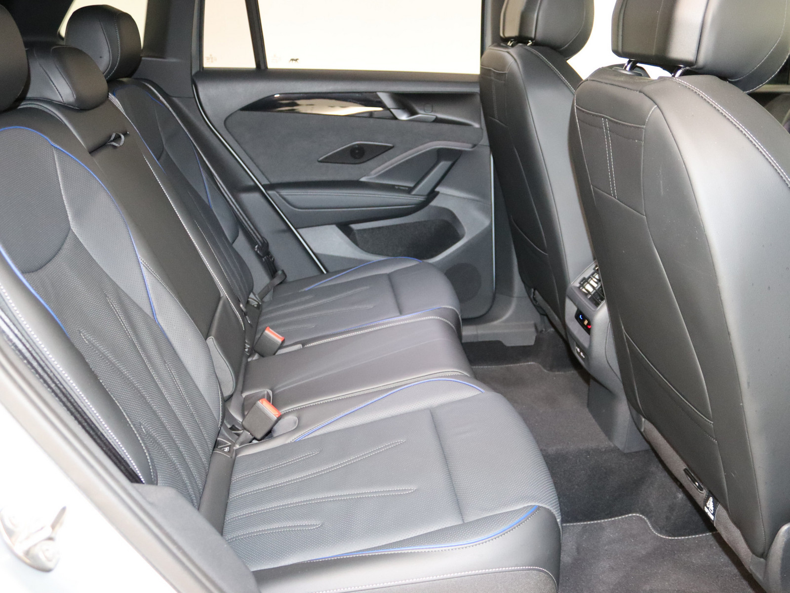 VW Tiguan 2.0 TSI R-Line 4Motion VW Tiguan 2.0 TSI R-Line 4Motion