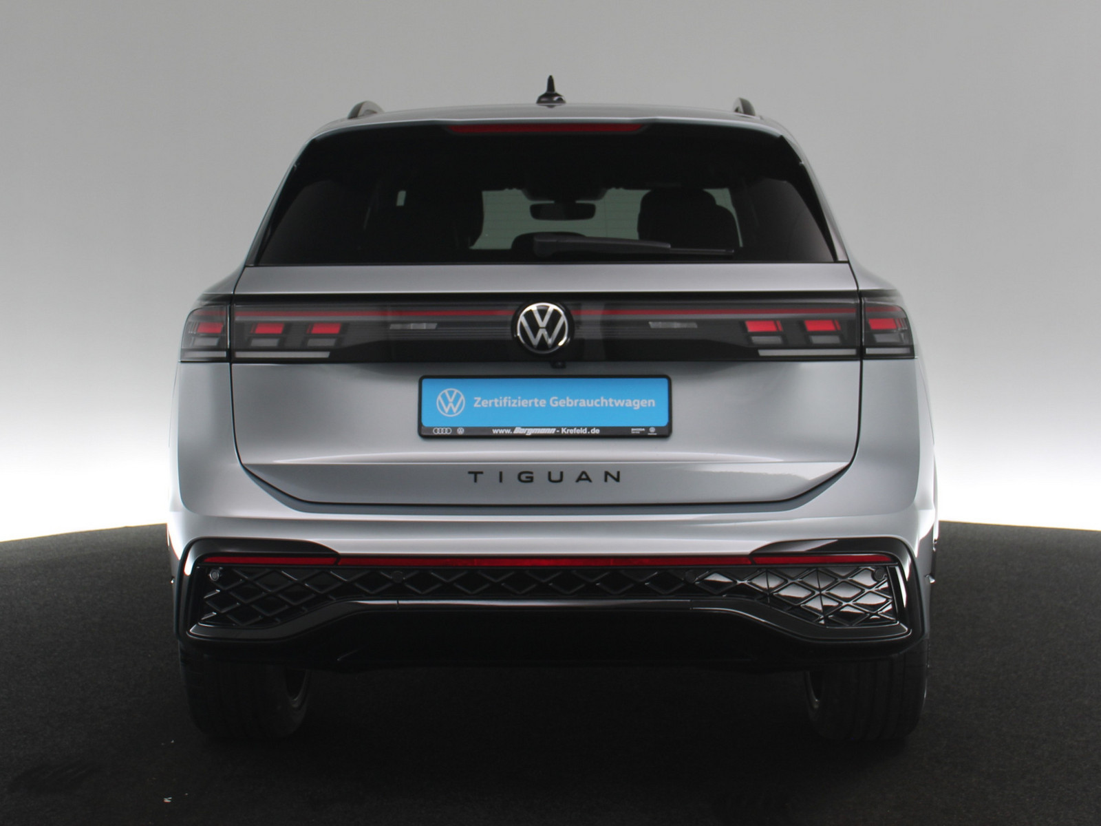 VW Tiguan 2.0 TSI R-Line 4Motion VW Tiguan 2.0 TSI R-Line 4Motion