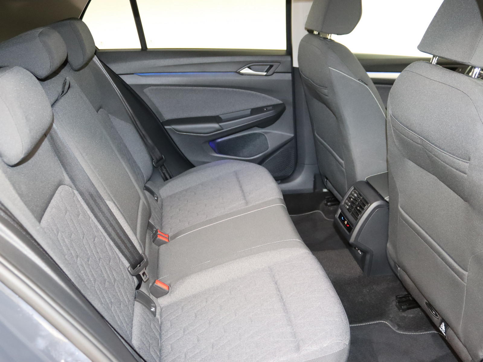 VW Golf VIII 1.0 TSI Move VW Golf VIII 1.0 TSI Move
