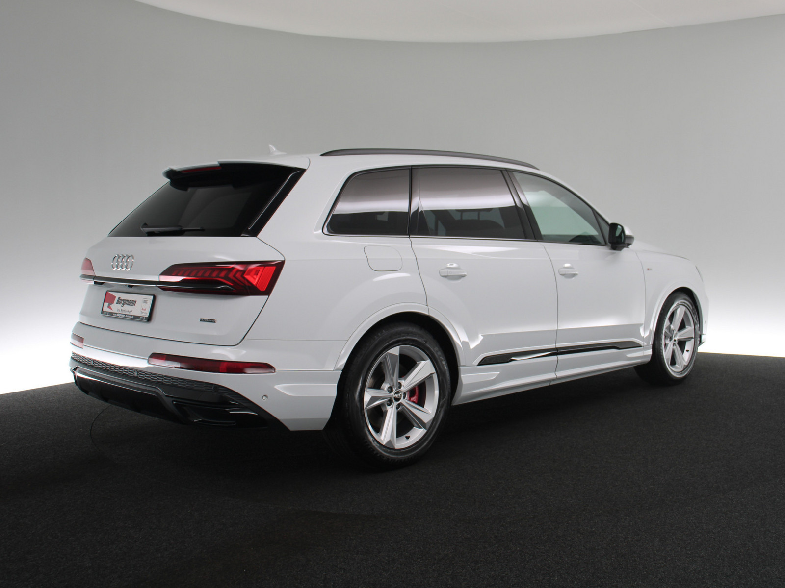AUDI Q7 50 TDI quattro S line AUDI Q7 50 TDI quattro S line