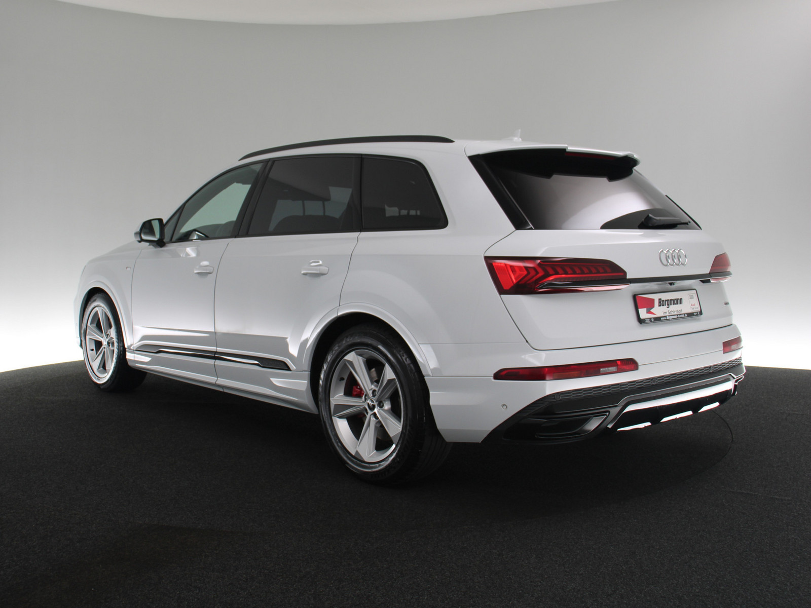 AUDI Q7 50 TDI quattro S line AUDI Q7 50 TDI quattro S line