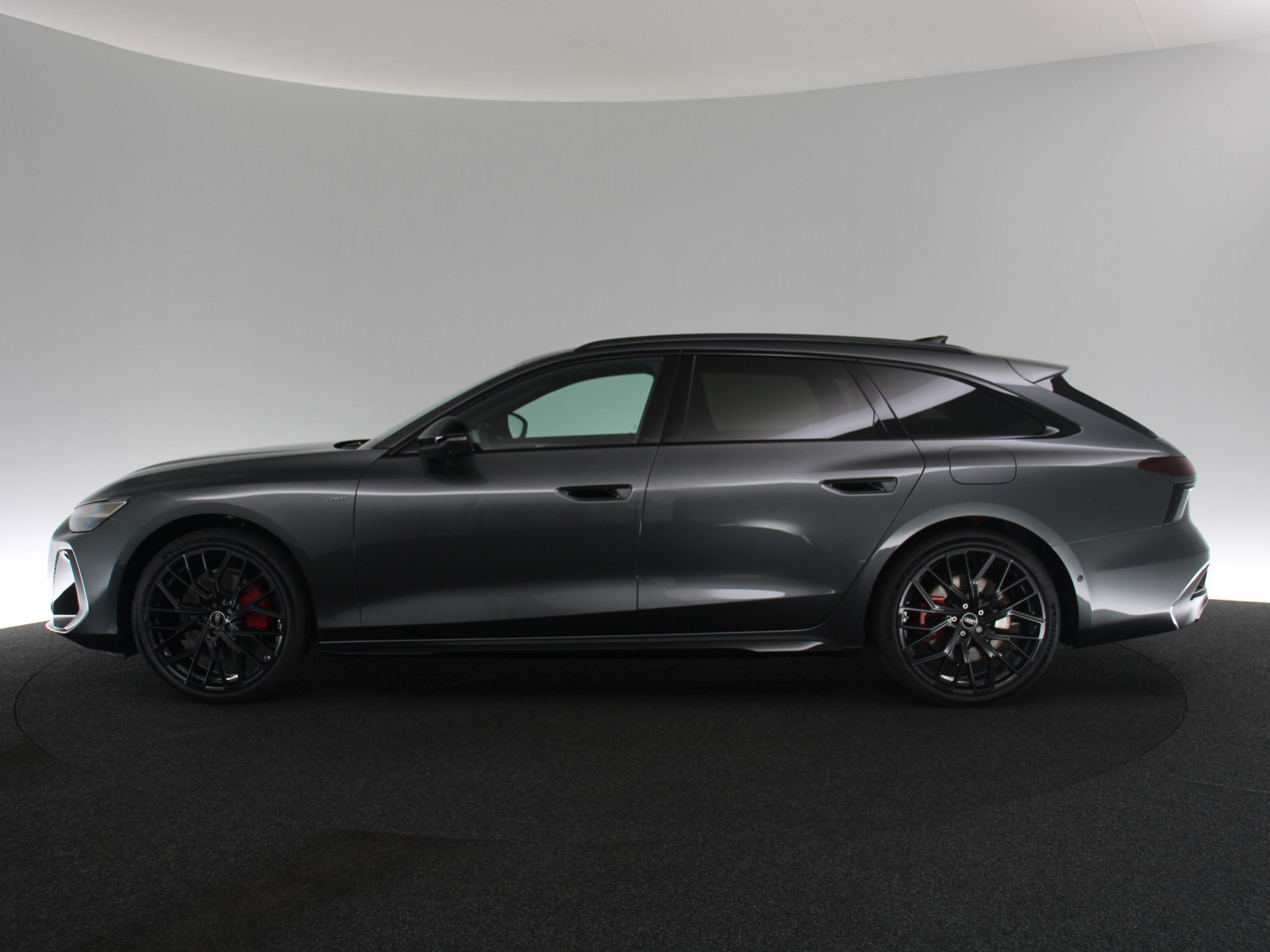 AUDI A6 Avant FSI edition one 2.0 270 kW TFSI e-hybrid quattro AUDI A6 Avant FSI edition one 2.0 270 kW TFSI e-hybrid quattro