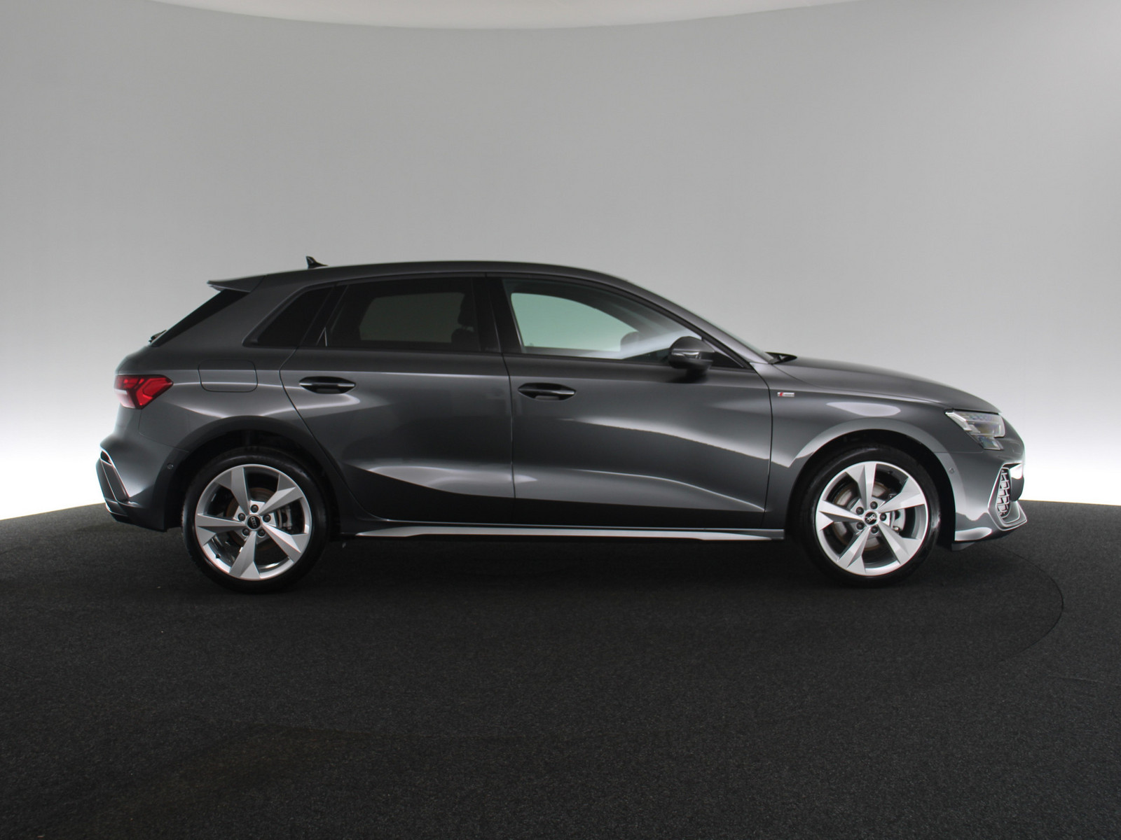 AUDI A3 Sportback quattro S line AUDI A3 Sportback quattro S line