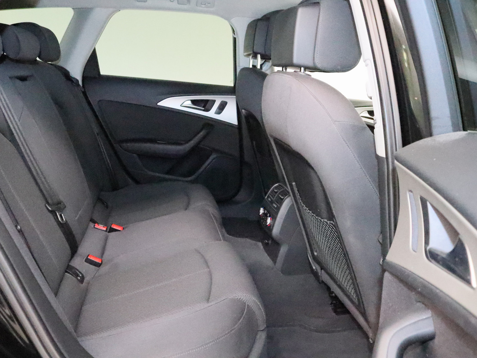 AUDI A6 Avant 2.0 TDI ultra AUDI A6 Avant 2.0 TDI ultra