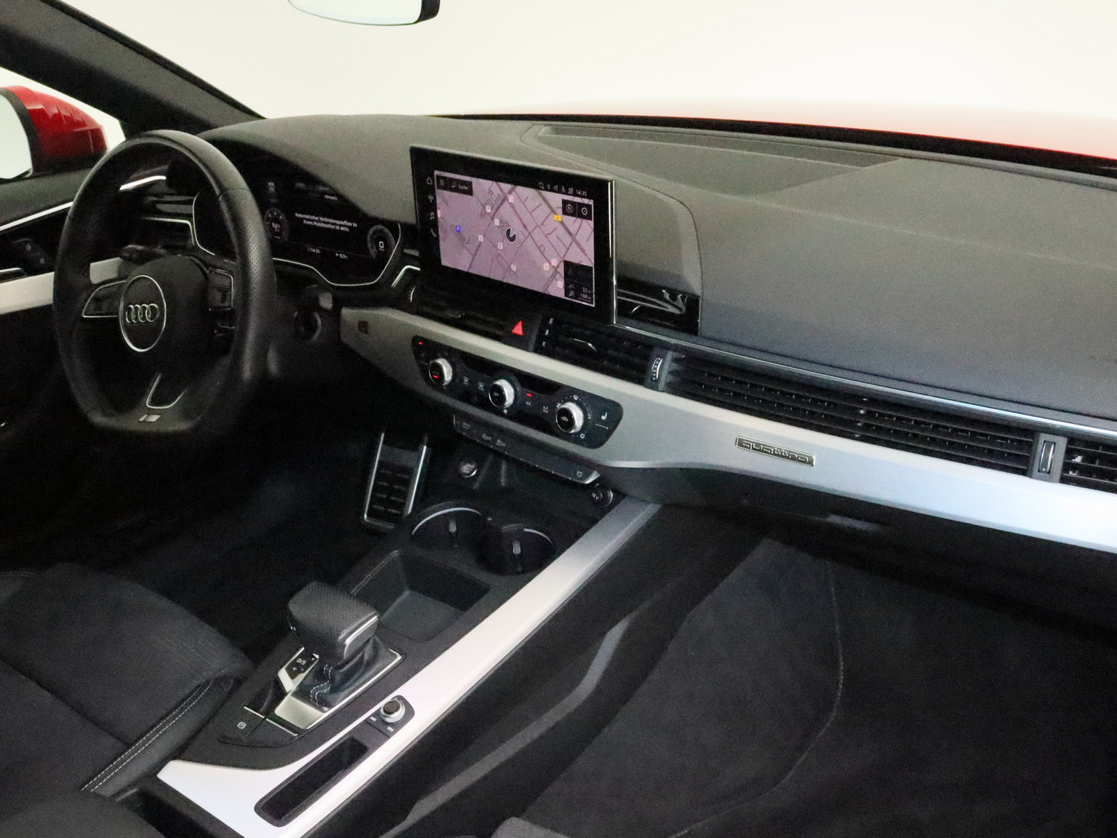 AUDI A4 Lim. 40 TDI quattro S line AUDI A4 Lim. 40 TDI quattro S line