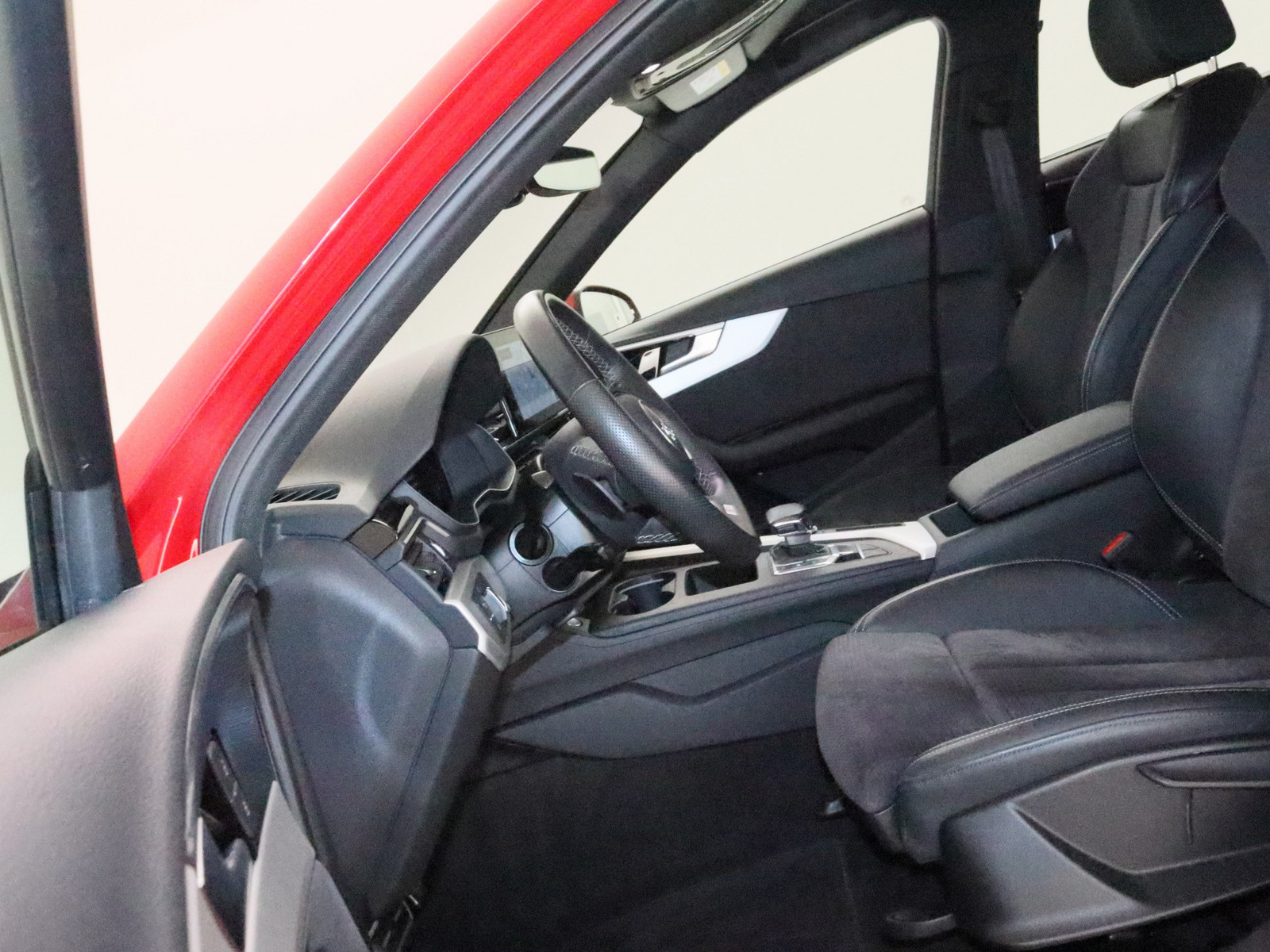 AUDI A4 Lim. 40 TDI quattro S line AUDI A4 Lim. 40 TDI quattro S line