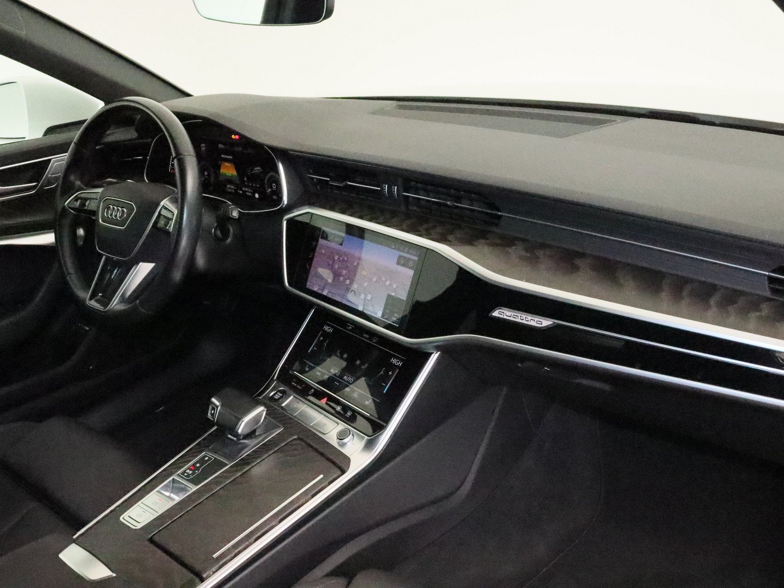 AUDI A6 Avant 50 TFSI e quattro sport AUDI A6 Avant 50 TFSI e quattro sport