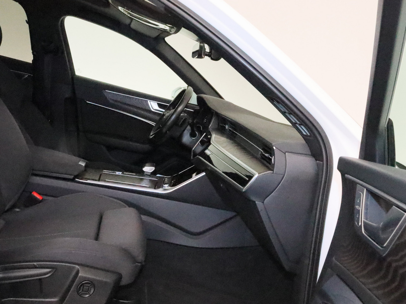 AUDI A6 Avant 50 TFSI e quattro sport AUDI A6 Avant 50 TFSI e quattro sport