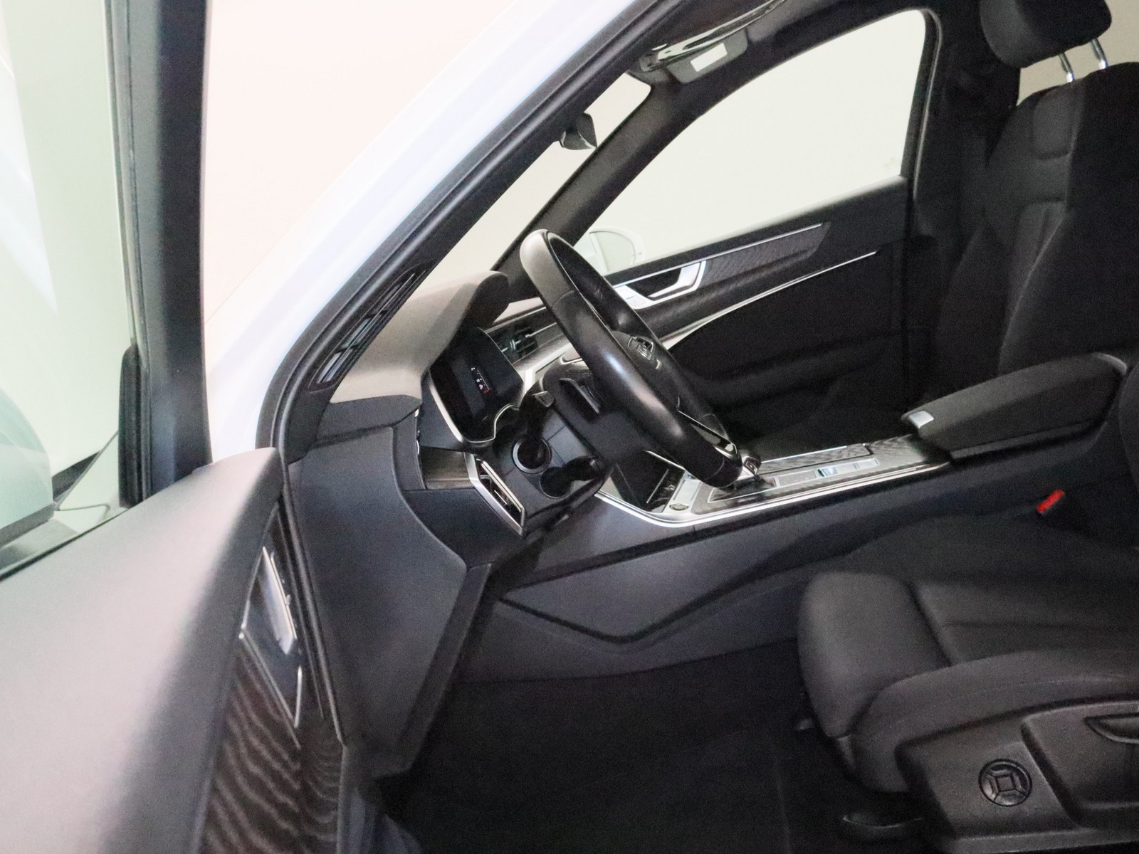 AUDI A6 Avant 50 TFSI e quattro sport AUDI A6 Avant 50 TFSI e quattro sport