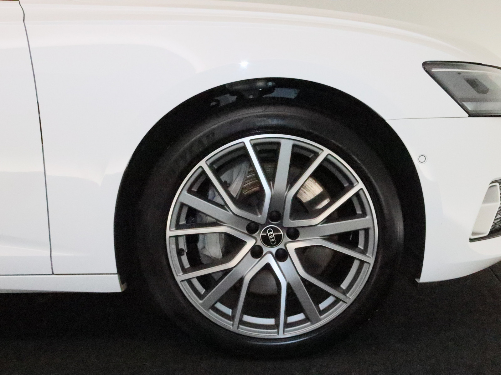 AUDI A6 Avant 50 TFSI e quattro sport AUDI A6 Avant 50 TFSI e quattro sport