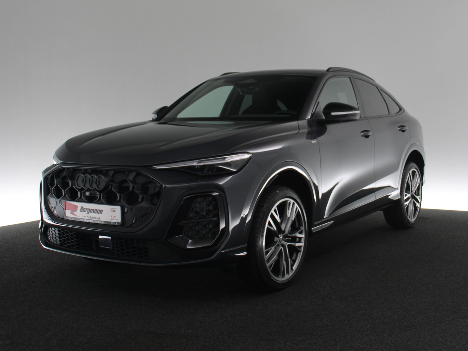 AUDI Q5 Sportback 2.0 TDI quattro AUDI Q5 Sportback 2.0 TDI quattro