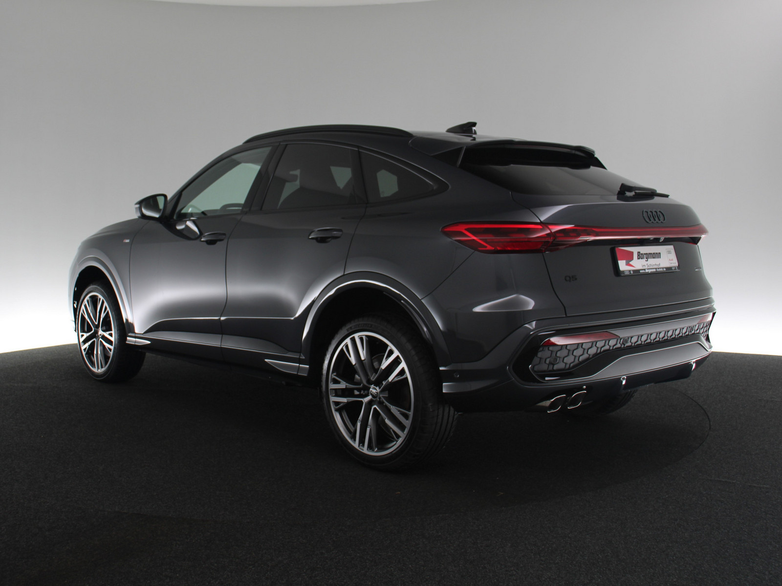 AUDI Q5 Sportback 2.0 TDI quattro AUDI Q5 Sportback 2.0 TDI quattro