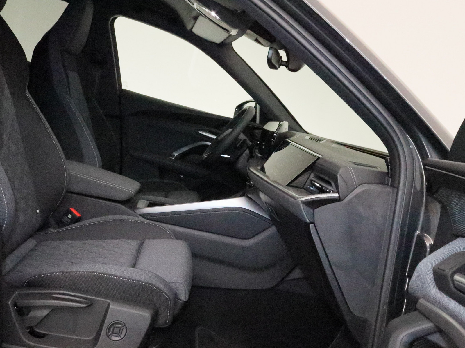 AUDI Q5 Sportback 2.0 TDI quattro AUDI Q5 Sportback 2.0 TDI quattro