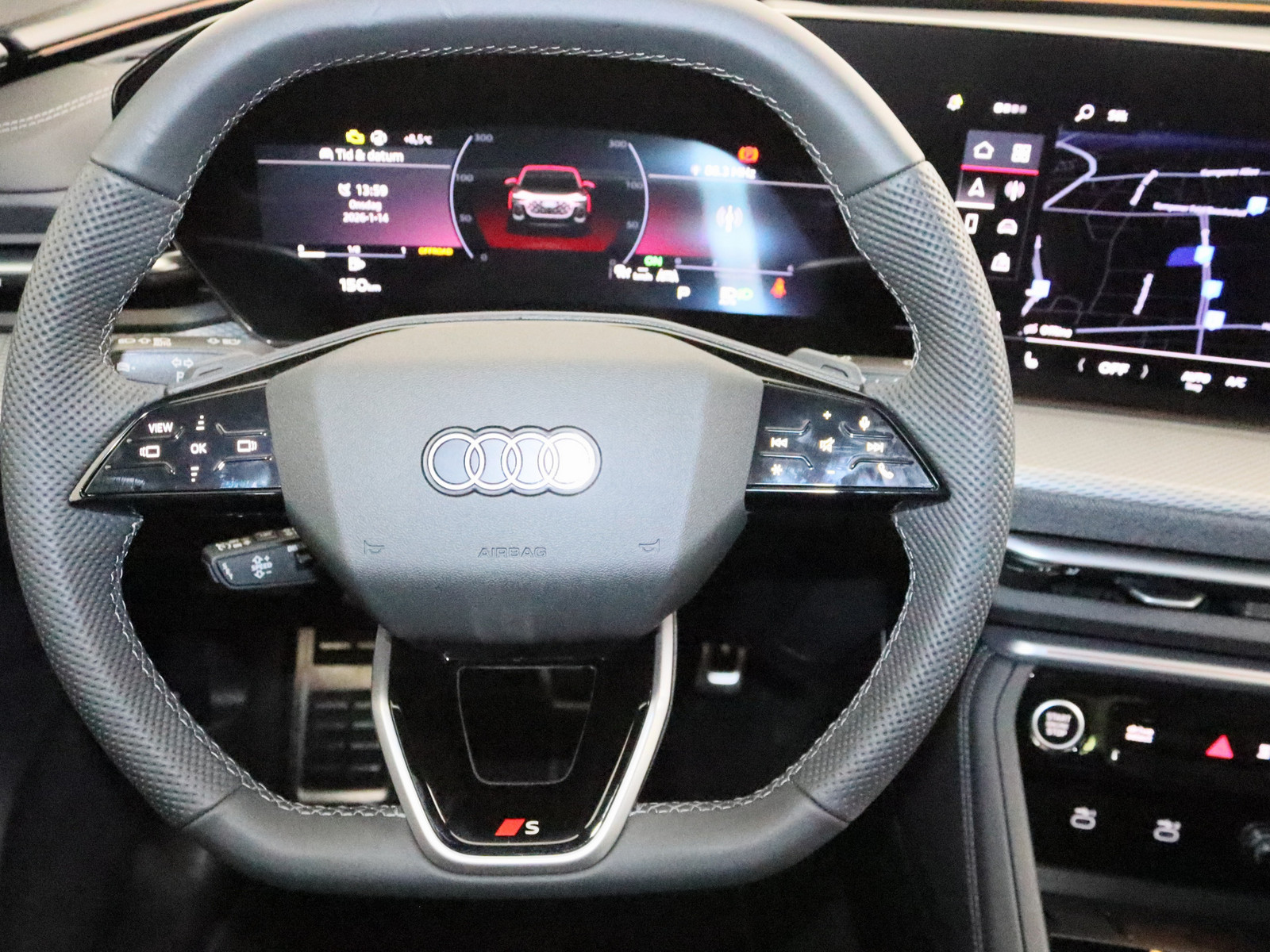 AUDI Q5 Sportback 2.0 TDI quattro AUDI Q5 Sportback 2.0 TDI quattro