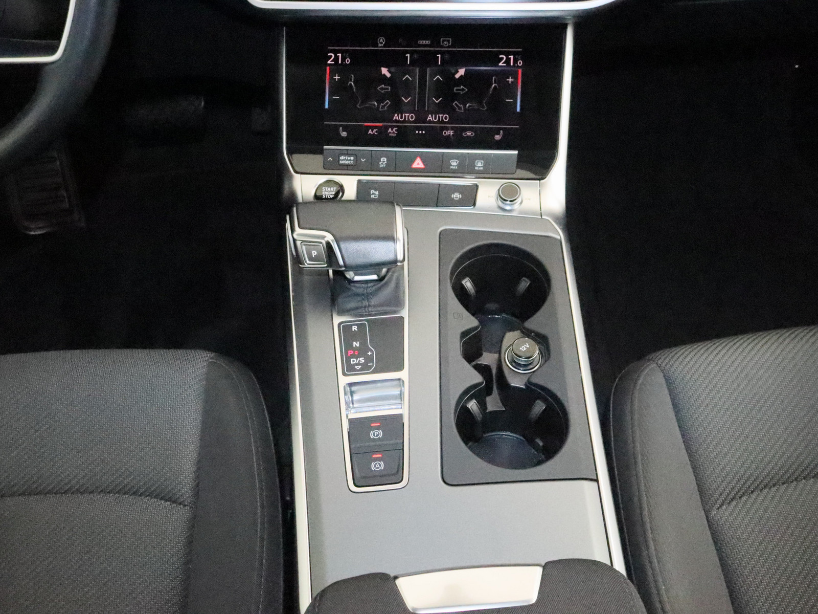 AUDI A6 Avant 40 TDI AUDI A6 Avant 40 TDI