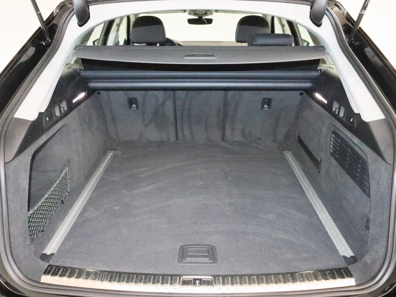 AUDI A6 Avant 40 TDI AUDI A6 Avant 40 TDI