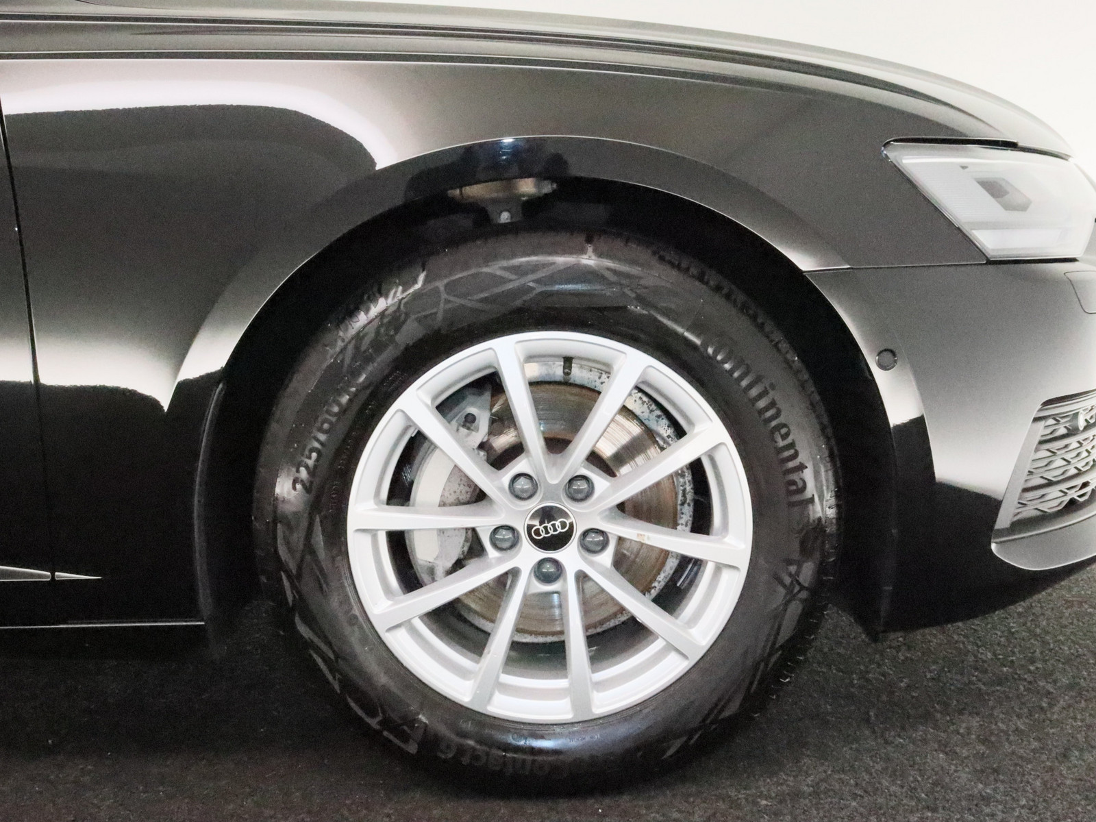 AUDI A6 Avant 40 TDI AUDI A6 Avant 40 TDI