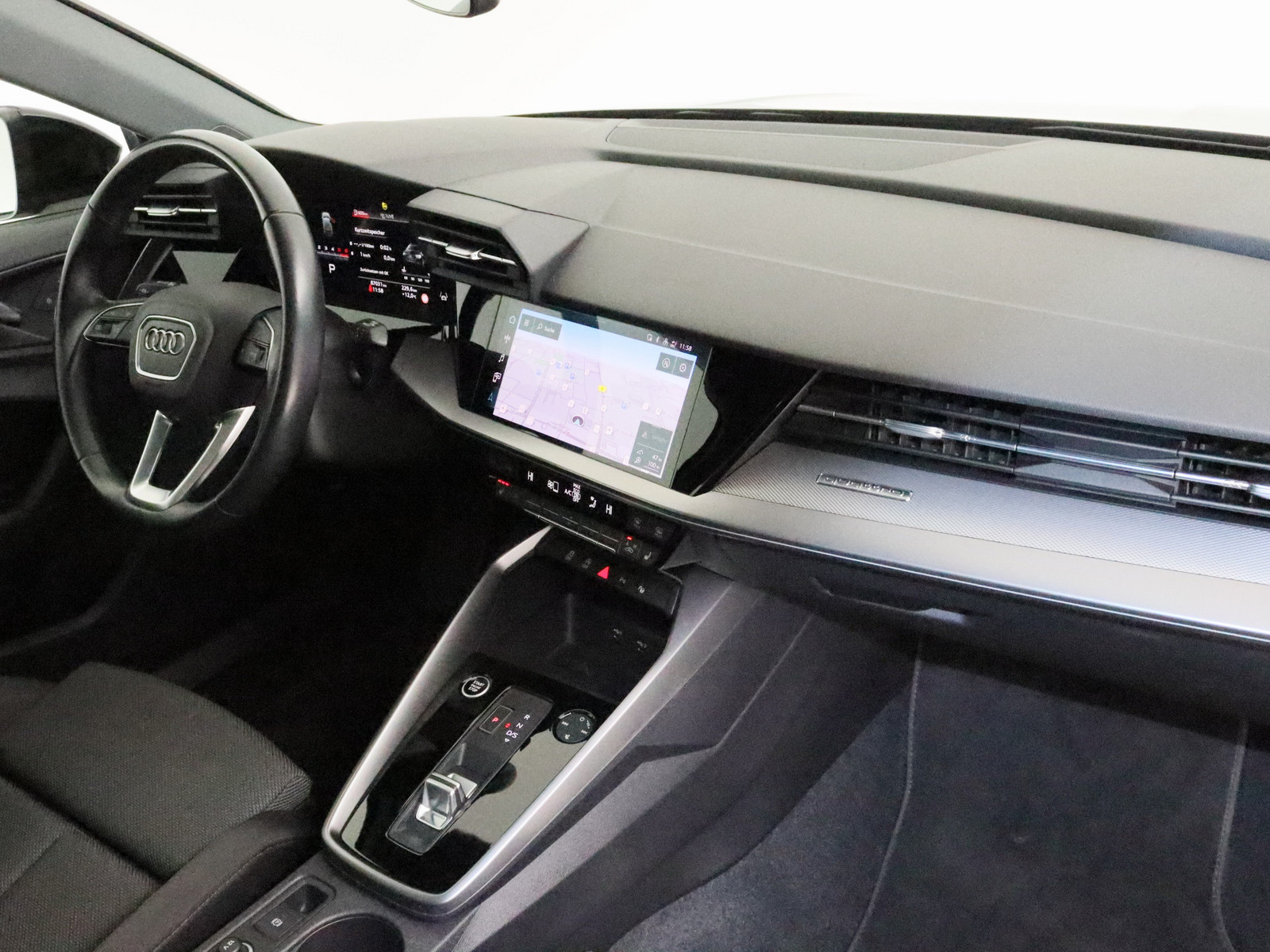 AUDI A3 Sportback 40 TDI quattro advanced AUDI A3 Sportback 40 TDI quattro advanced