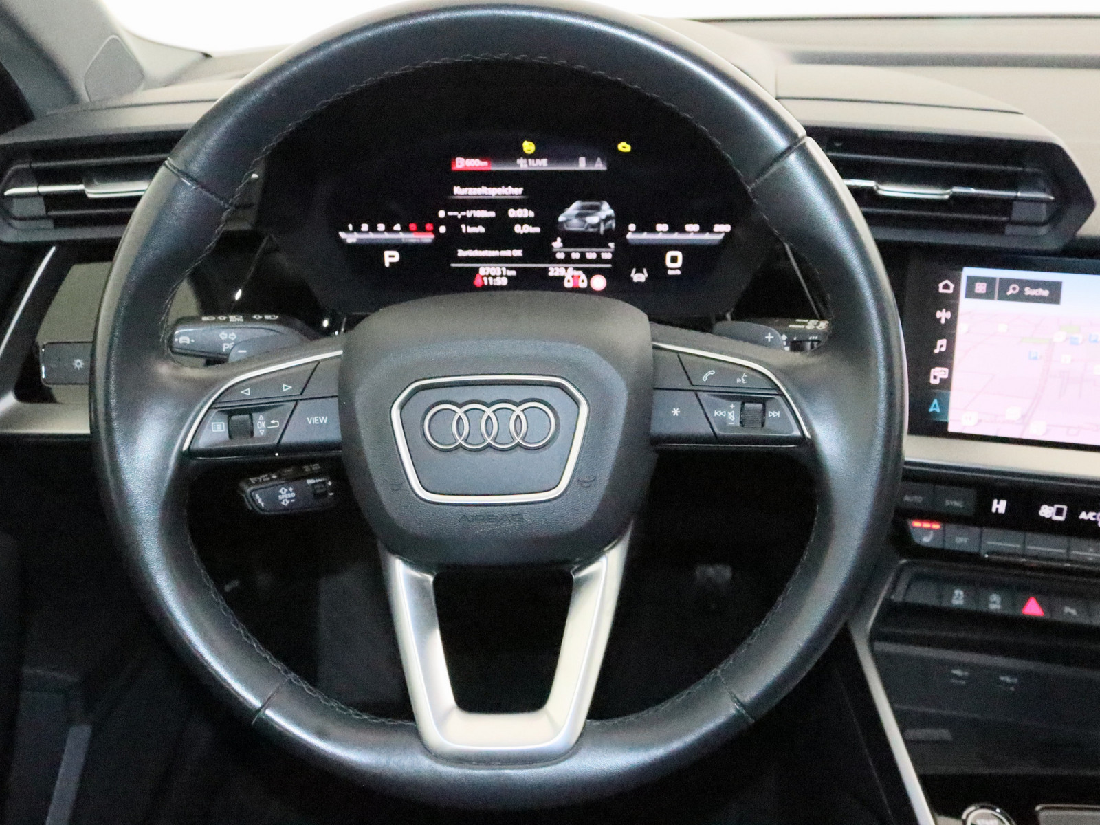 AUDI A3 Sportback 40 TDI quattro advanced AUDI A3 Sportback 40 TDI quattro advanced