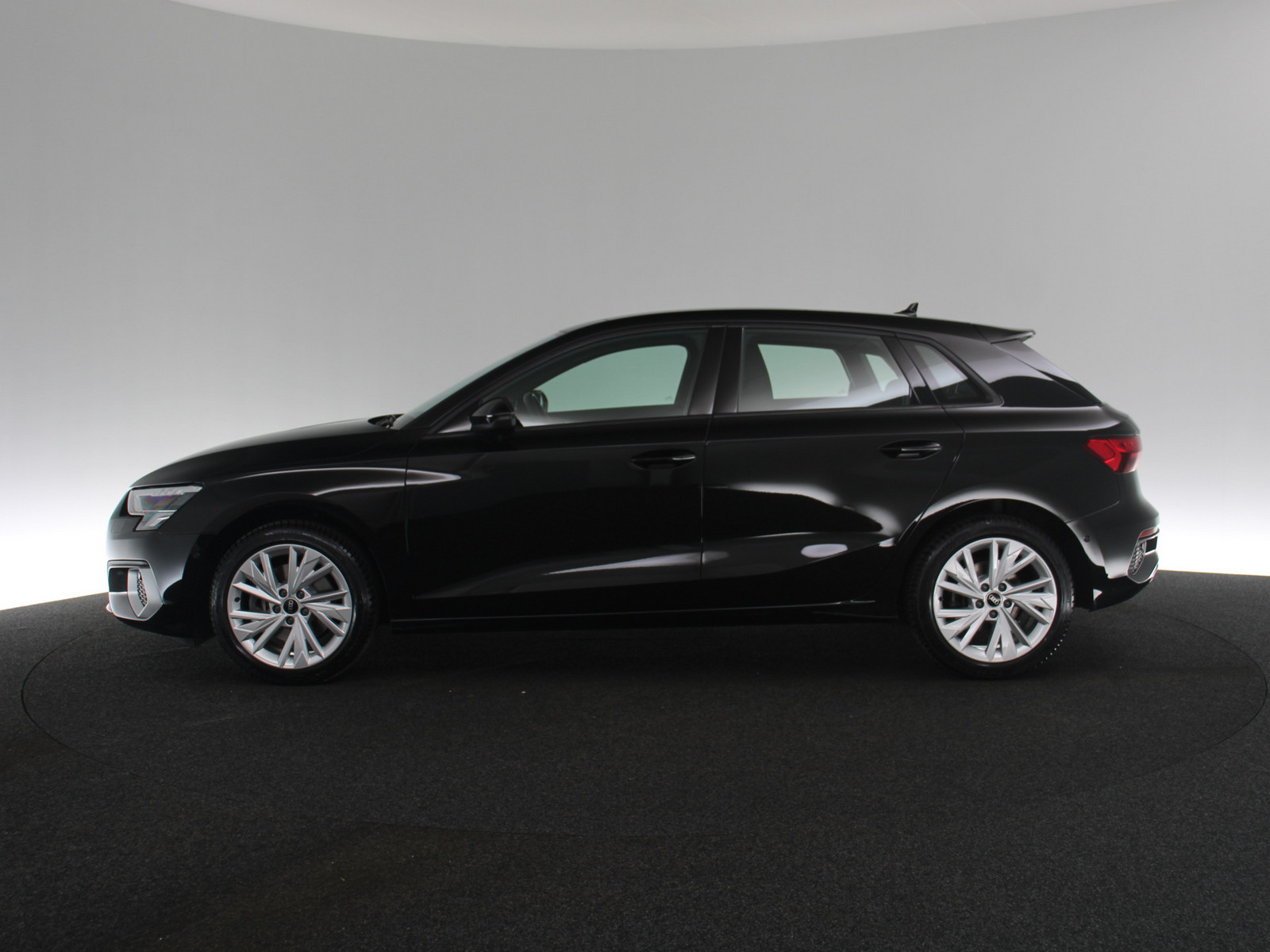 AUDI A3 Sportback 40 TDI quattro advanced AUDI A3 Sportback 40 TDI quattro advanced