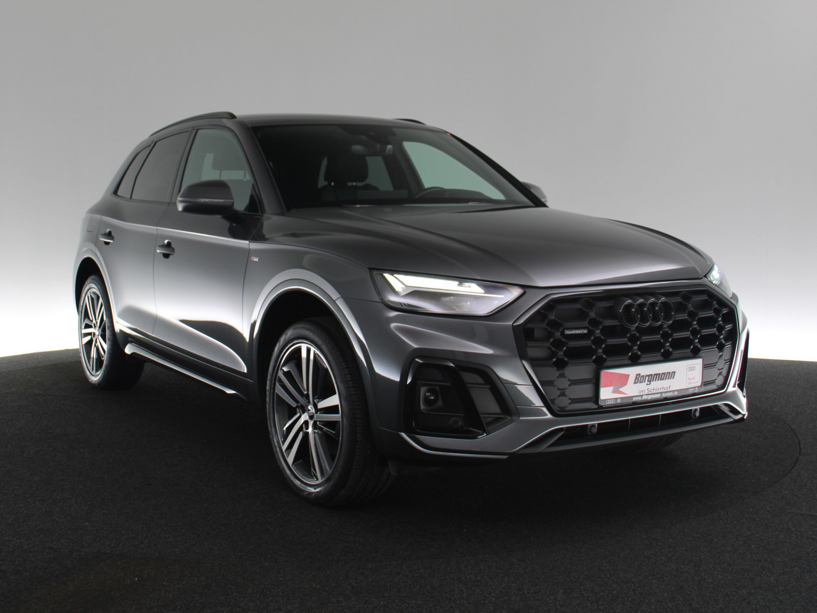 AUDI Q5 40 TFSI quattro S line AUDI Q5 40 TFSI quattro S line