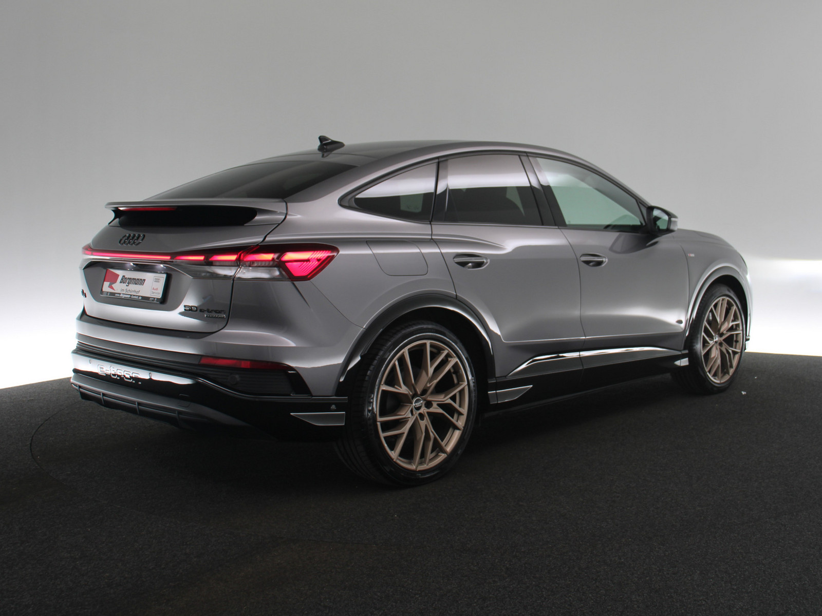 AUDI Q4 e-tron Sportback quattro AUDI Q4 e-tron Sportback quattro