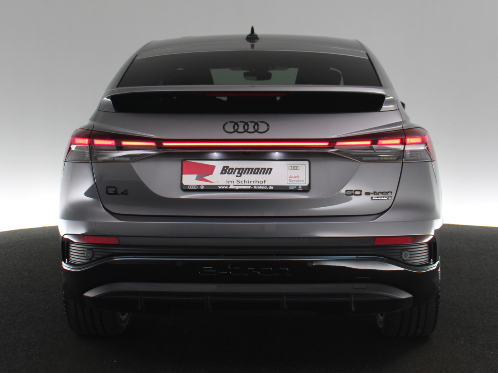 AUDI Q4 e-tron Sportback quattro AUDI Q4 e-tron Sportback quattro