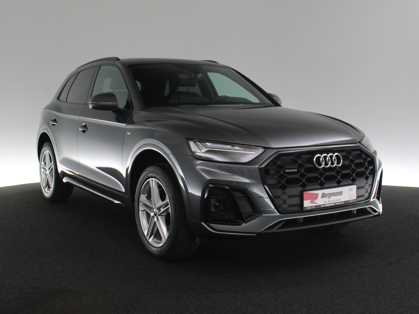 AUDI Q5 40 TDI quattro S line AUDI Q5 40 TDI quattro S line