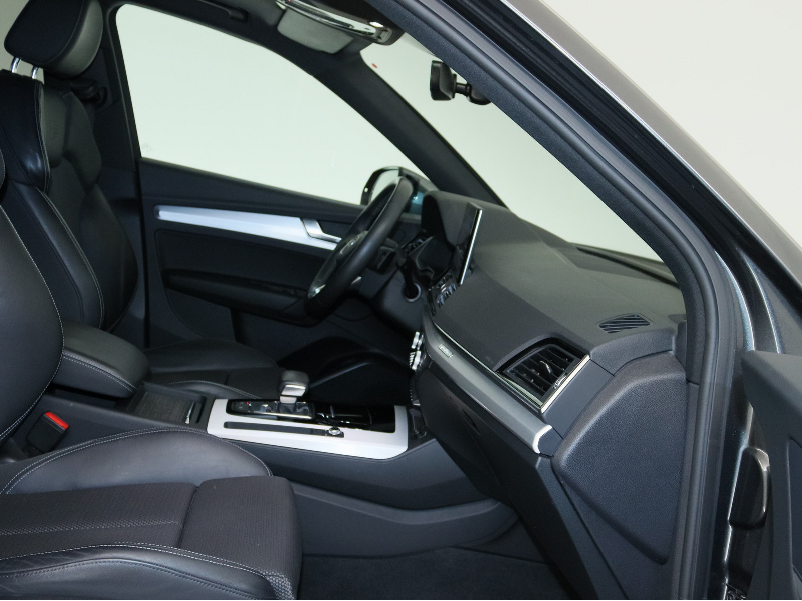 AUDI Q5 40 TDI quattro S line AUDI Q5 40 TDI quattro S line