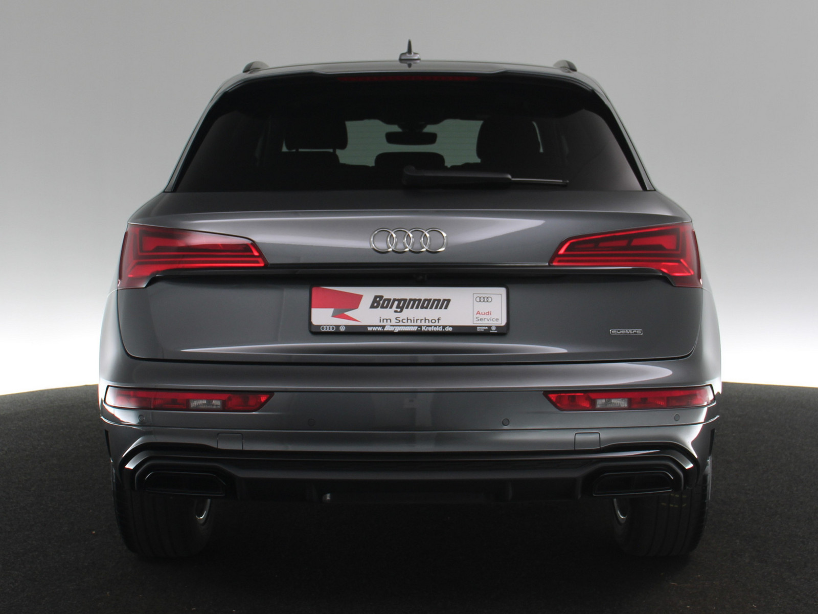 AUDI Q5 40 TDI quattro S line AUDI Q5 40 TDI quattro S line