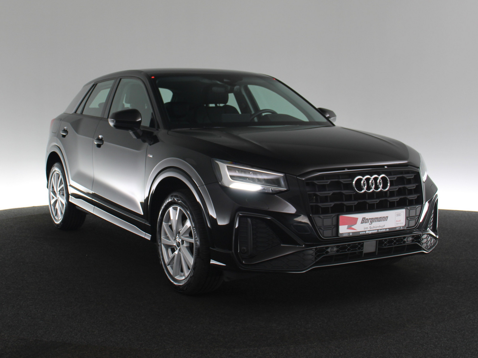 AUDI Q2 35 TFSI S line AUDI Q2 35 TFSI S line