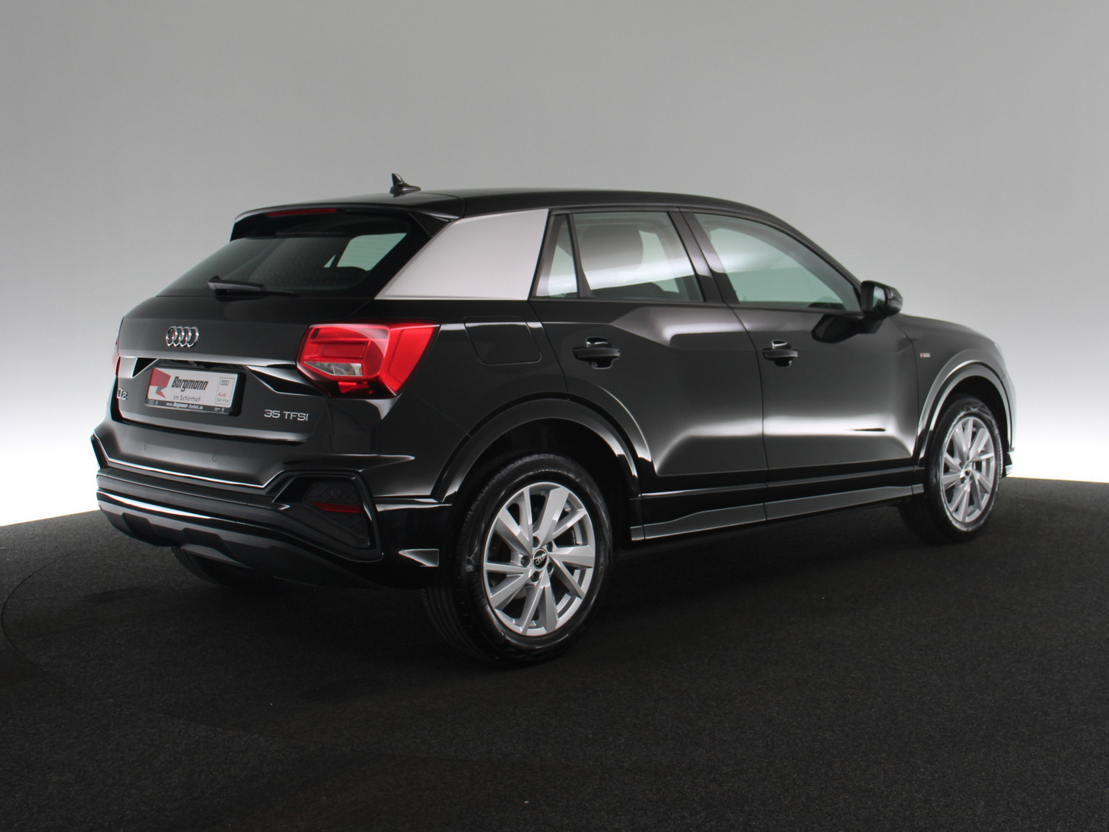 AUDI Q2 35 TFSI S line AUDI Q2 35 TFSI S line
