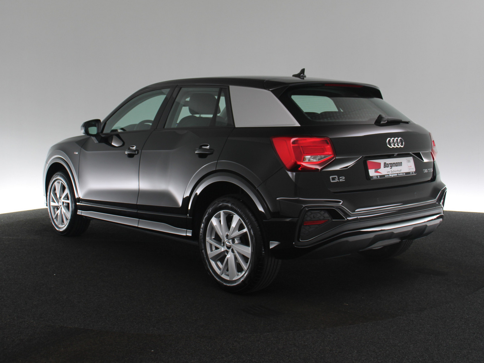 AUDI Q2 35 TFSI S line AUDI Q2 35 TFSI S line