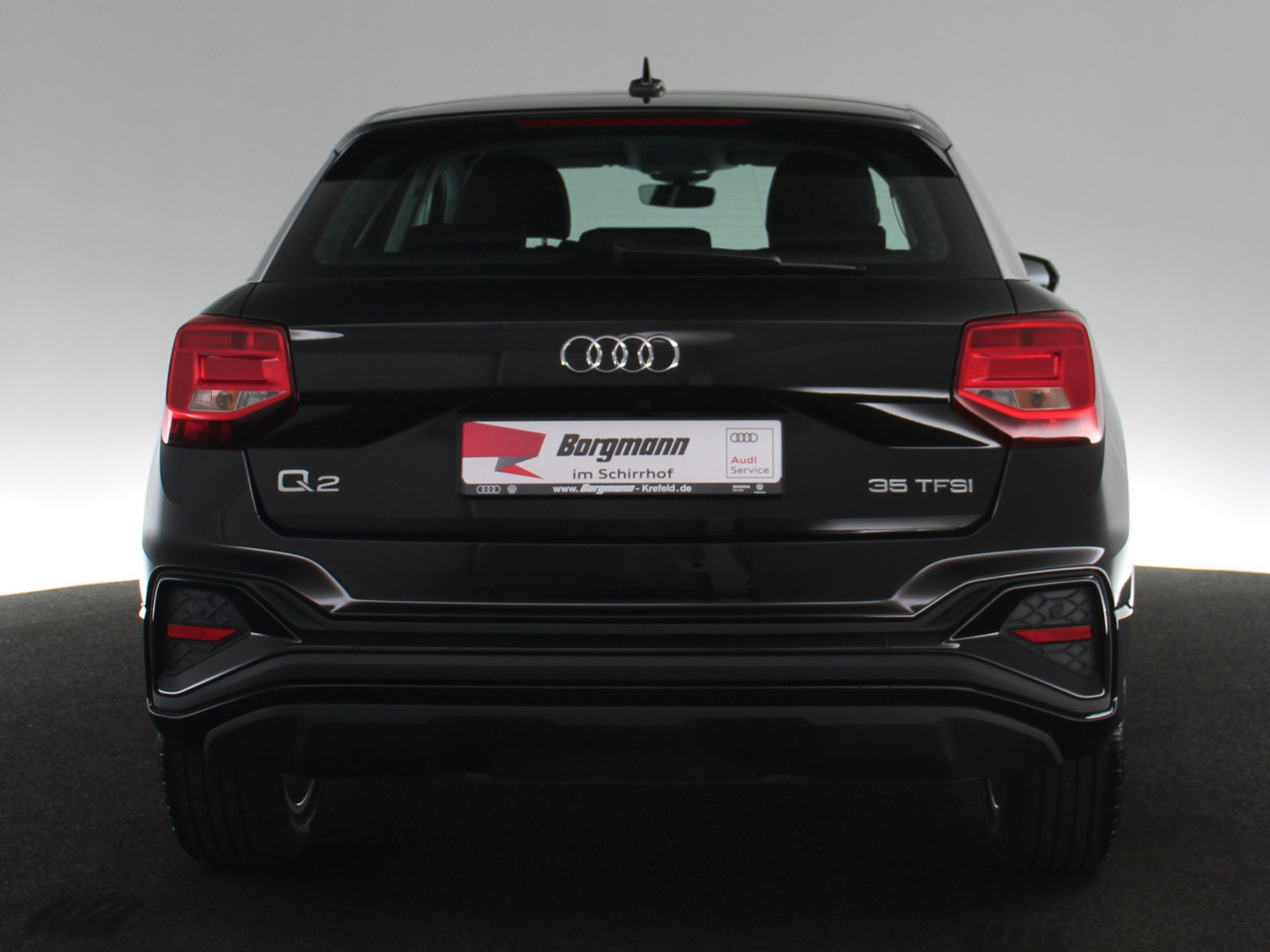 AUDI Q2 35 TFSI S line AUDI Q2 35 TFSI S line