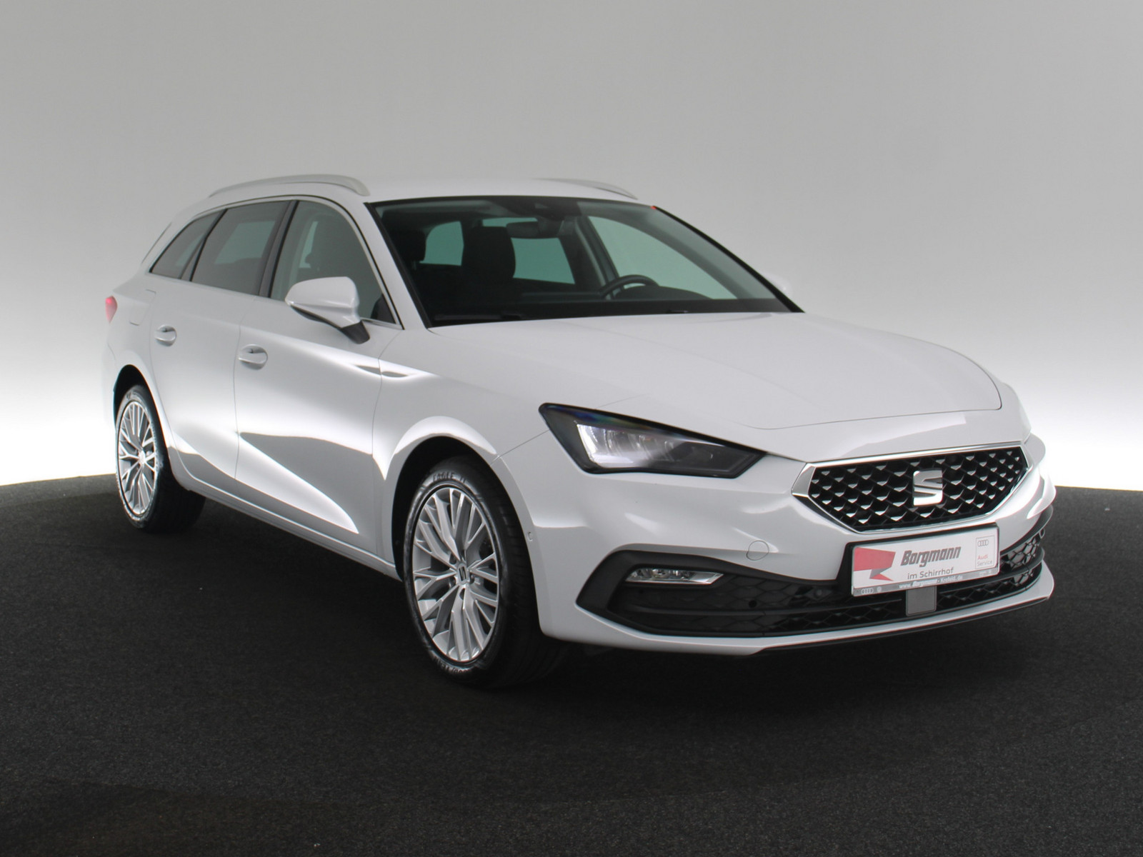 SEAT Leon Sportstourer 2.0 TDI Xcellence SEAT Leon Sportstourer 2.0 TDI Xcellence